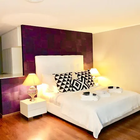 Luxurious City Centre Апартаменты